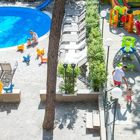 Meridiana Family & Nature Hotel Марина Ромеа Екстериор снимка