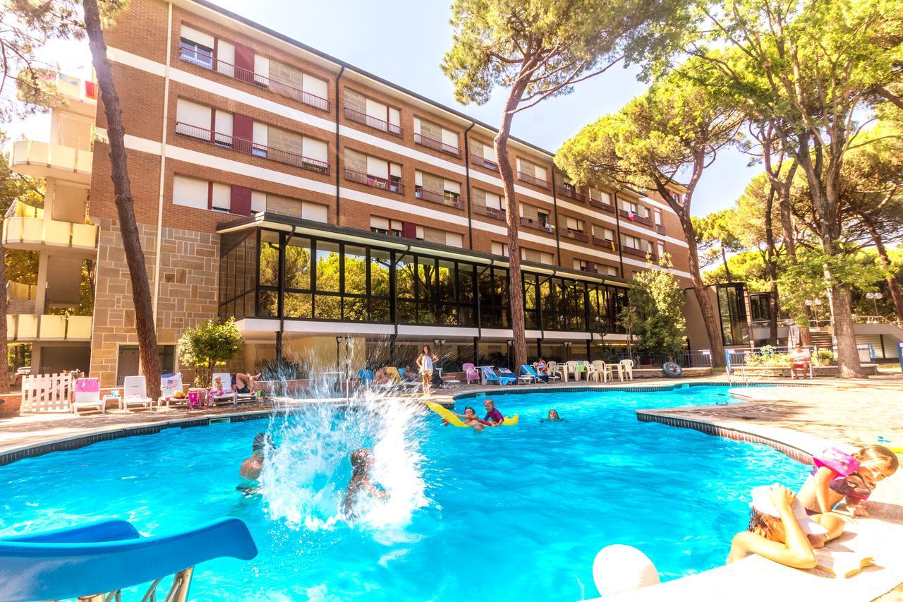 Meridiana Family & Nature Hotel Марина Ромеа Екстериор снимка